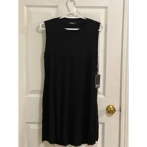 🔵 20) REVOLVE Sleeveless dress with Deep V mesh Michael Lauren NWT size small - Picture 2 of 8